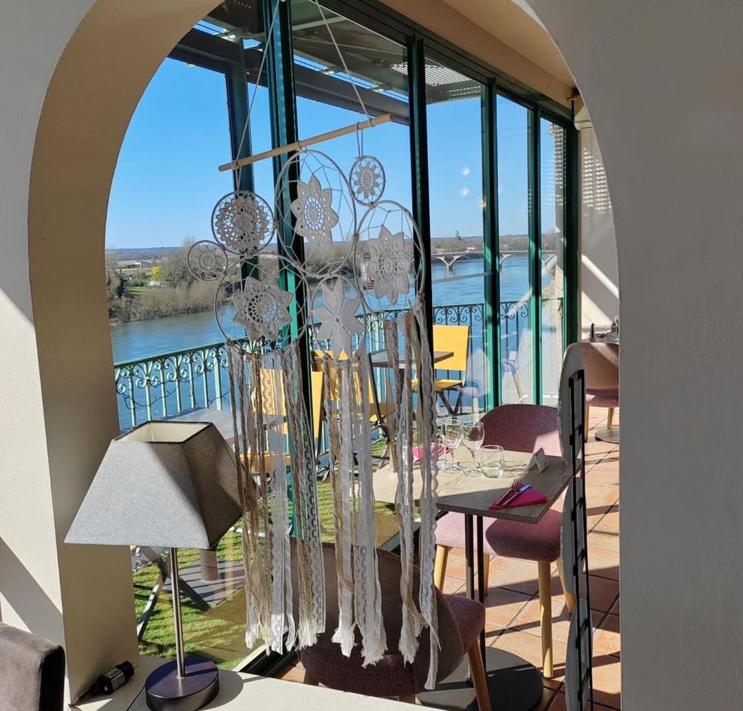 Hotel Restaurant Cote Garonne Le Balcon Des Dames - Tonneins Fauillet Marmande - Vue Panoramique Bord De Garonne Chambres Climatisees Exterior foto